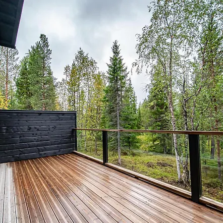 Komia Pieni By Aavalevi